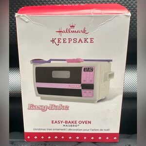Hallmark Keepsake Easy-Bake Oven Ornament in Pink and White